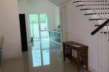 Laman & Bayu, Puchong 