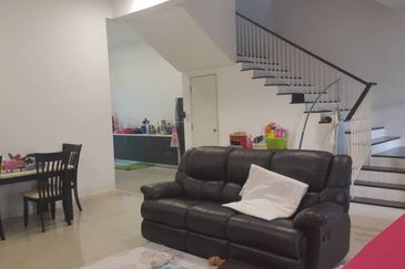 Laman & Bayu, Puchong 