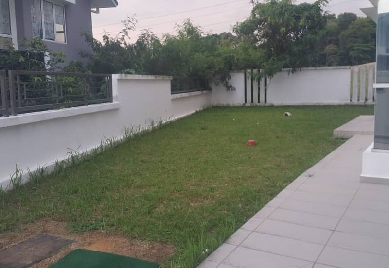 Laman & Bayu, Puchong 