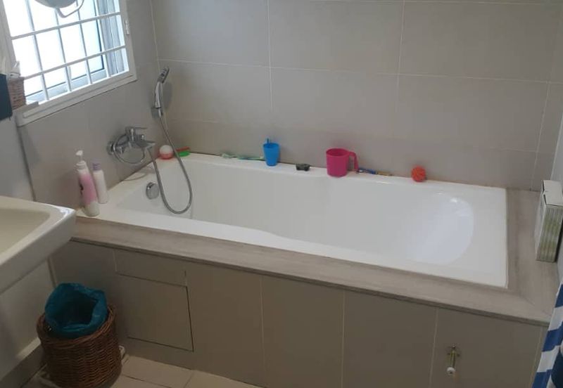 Laman & Bayu, Puchong 