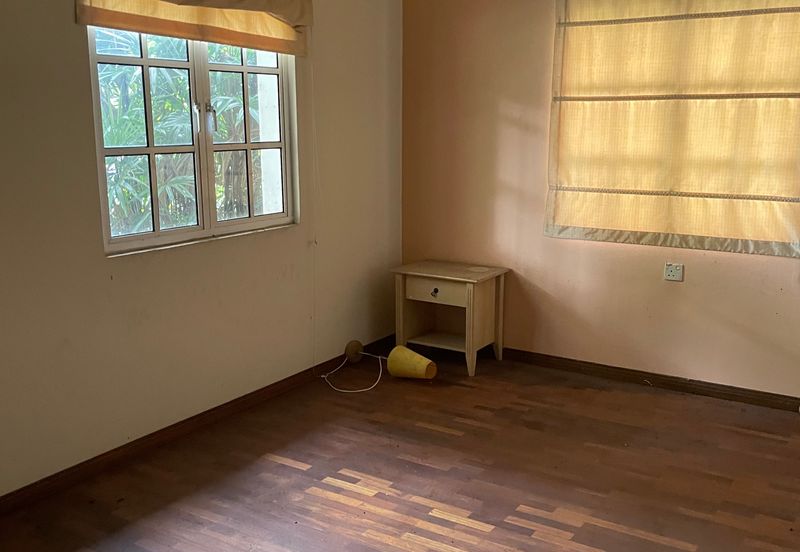 The mines, seri kembangan 