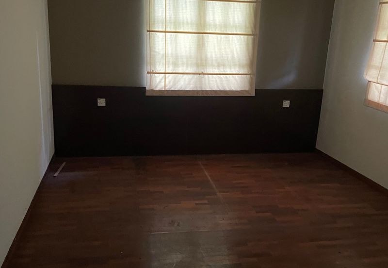 The mines, seri kembangan 