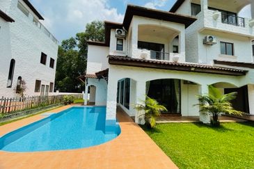 Seksyen 11, Kota Damansara