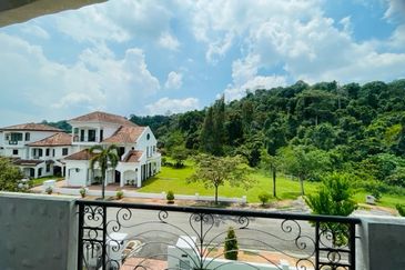 Seksyen 11, Kota Damansara