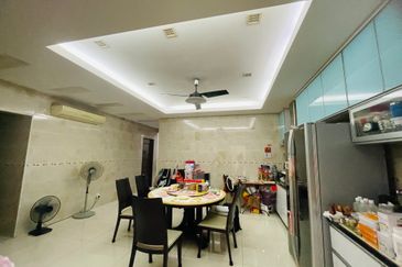 Aman suria, damansara, petaling jaya 