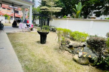 Aman suria, damansara, petaling jaya 