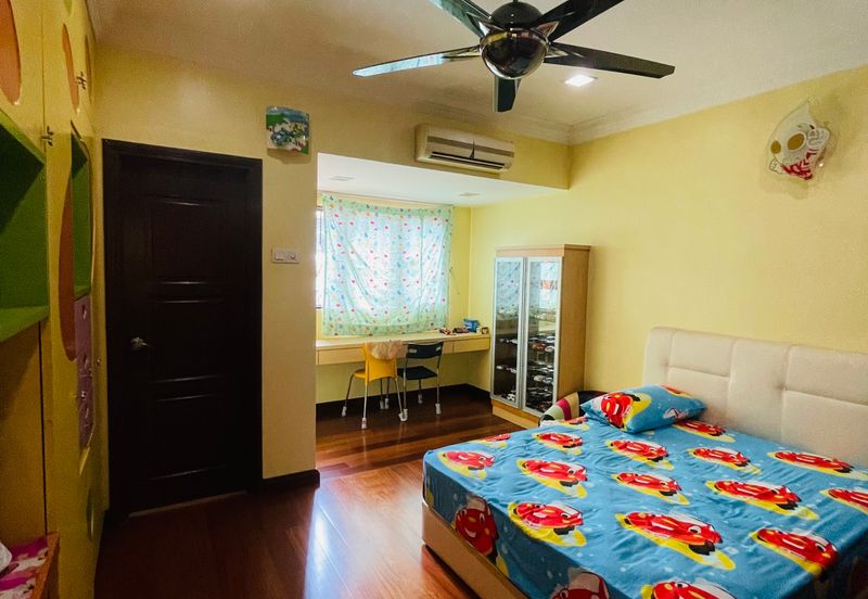 Aman suria, damansara, petaling jaya 