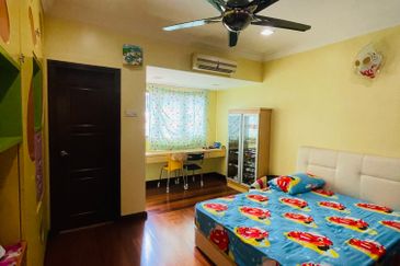 Aman suria, damansara, petaling jaya 