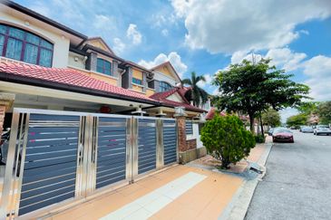 Aman suria, damansara, petaling jaya 