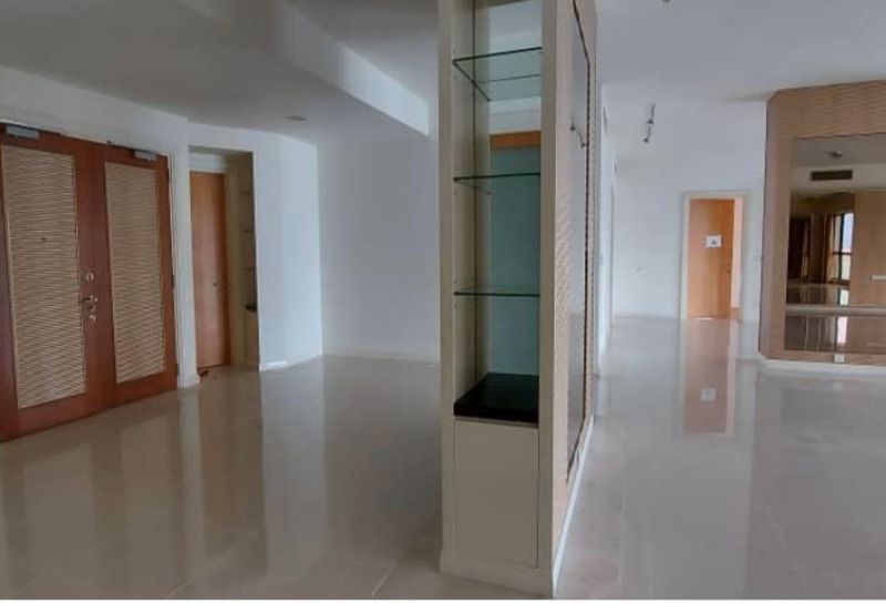 Cendana on Sultan Ismail