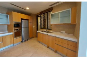 Cendana on Sultan Ismail