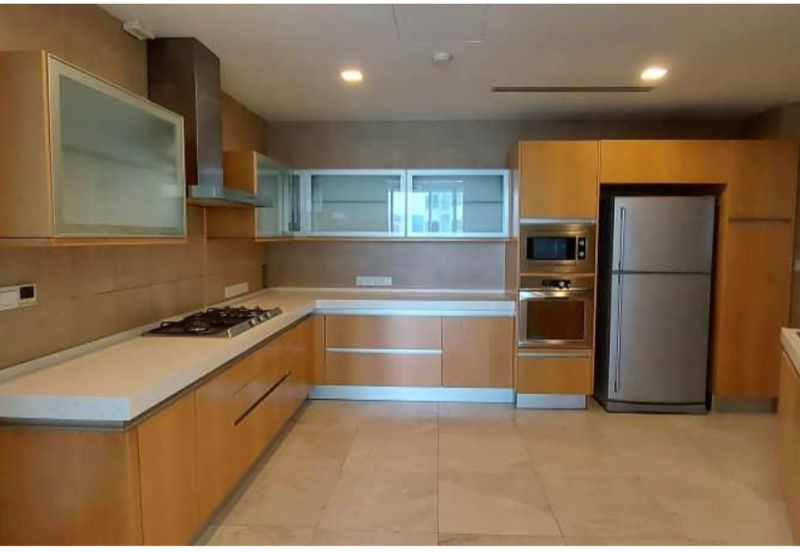 Cendana on Sultan Ismail