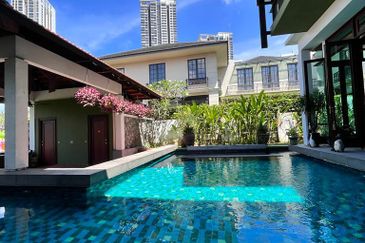 Tropicana Golf & Country Resort