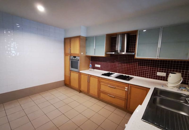 Highbank Condominium, Sri Bukit Persekutuan