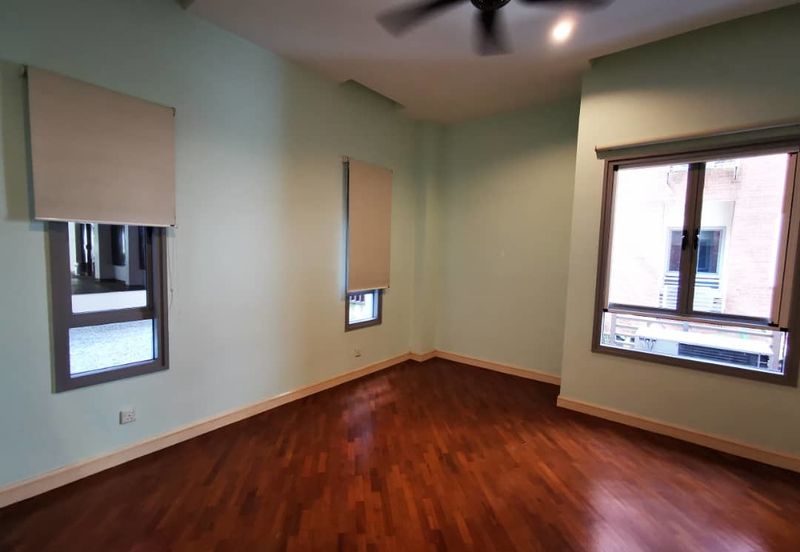 Highbank Condominium, Sri Bukit Persekutuan