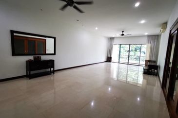 Highbank Condominium, Sri Bukit Persekutuan