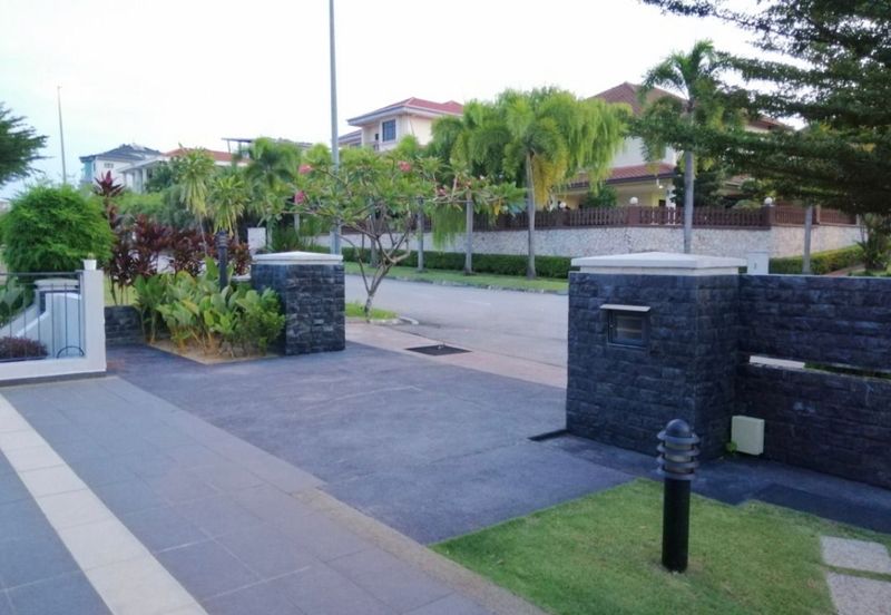 KGSAAS Golf Club, Seksyen 13