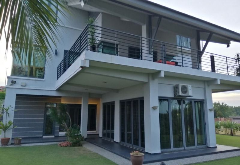 KGSAAS Golf Club, Seksyen 13