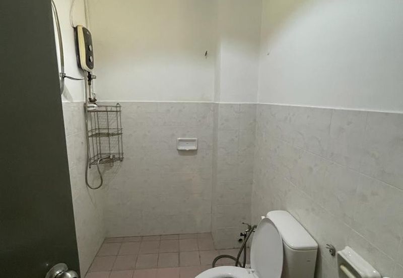 Jalan Puchong Utama 2/4