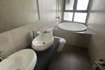 KL Gateway Premium Residence