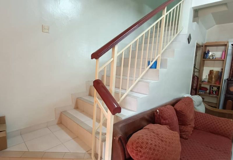 Taman Kinrara Seksyen 2