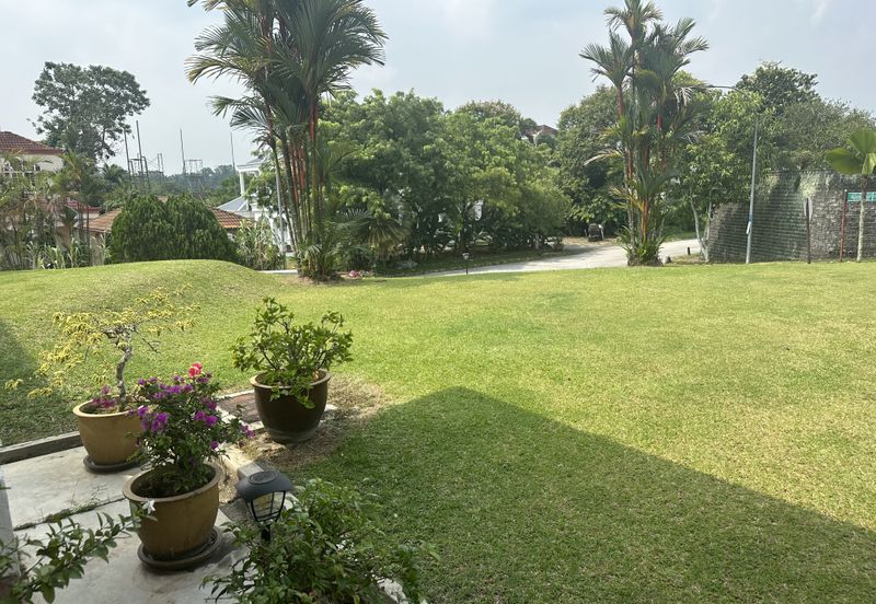 KGSAAS Golf Club, Seksyen 13