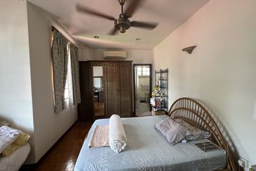 KGSAAS Golf Club, Seksyen 13