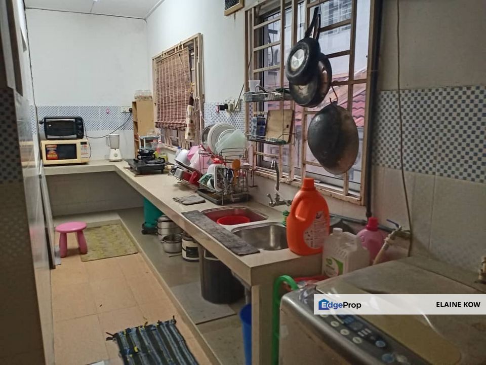 Taman damai utama, puchong , Selangor, Bandar Kinrara Puchong