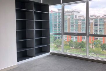 Centum @ Oasis Corporate Park