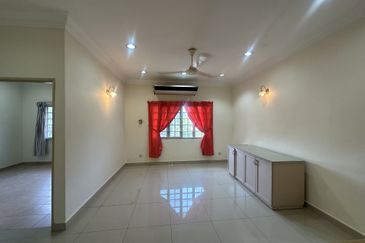 Jalan Tengku Ampuan Zabedah E 9/E