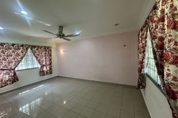 Jalan Tengku Ampuan Zabedah E 9/E