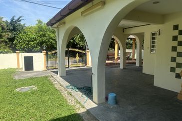 Jalan Tengku Ampuan Zabedah E 9/E