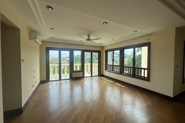 Bukit tunku, jalan cemerlang 