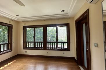 Bukit tunku, jalan cemerlang 