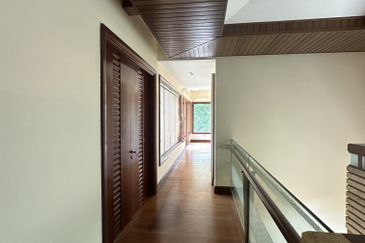 Bukit tunku, jalan cemerlang 