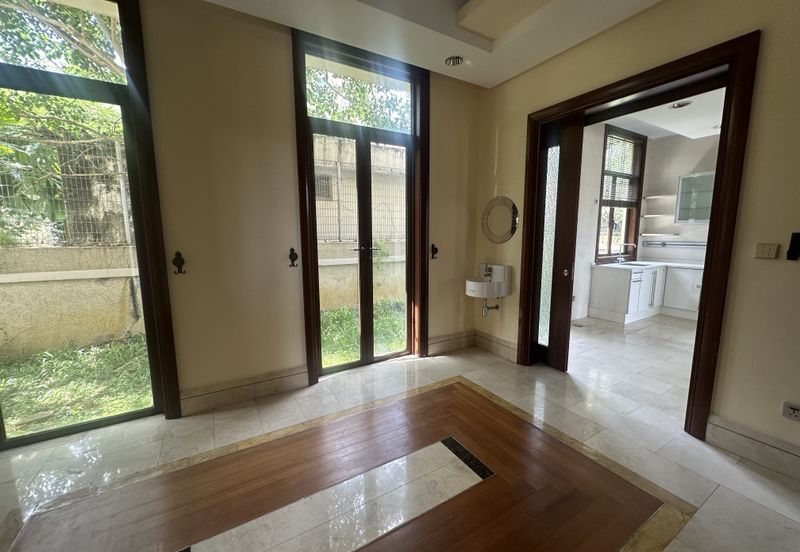 Bukit tunku, jalan cemerlang 