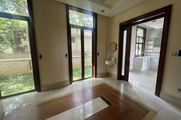 Bukit tunku, jalan cemerlang 