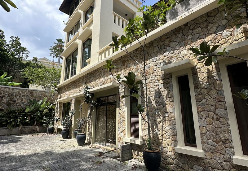 Bukit tunku, jalan cemerlang 