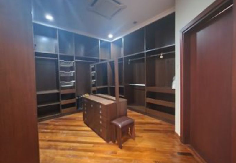 Mutiara damansara, petaling jaya 