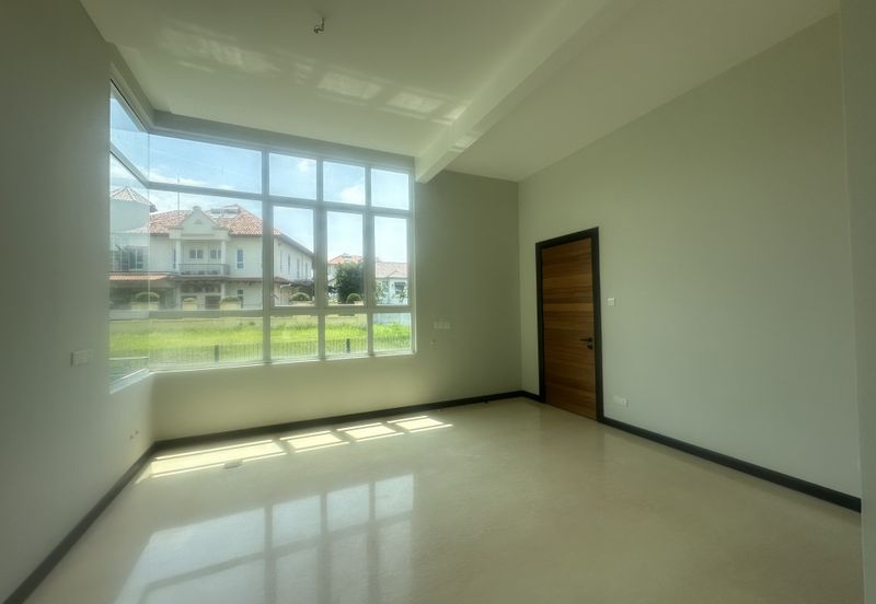 Bukit jelutong, shah alam 