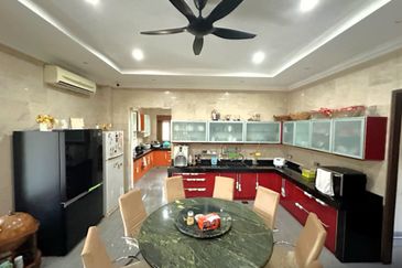 Jalan Rimba Riang 9/8