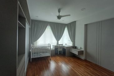 Rafflesia @ The Hill