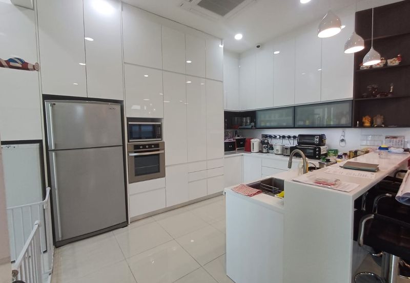 Rafflesia @ The Hill