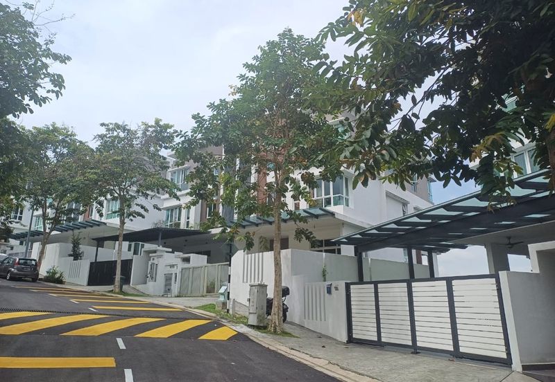 Rafflesia @ The Hill