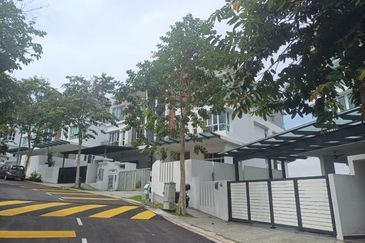 Rafflesia @ The Hill