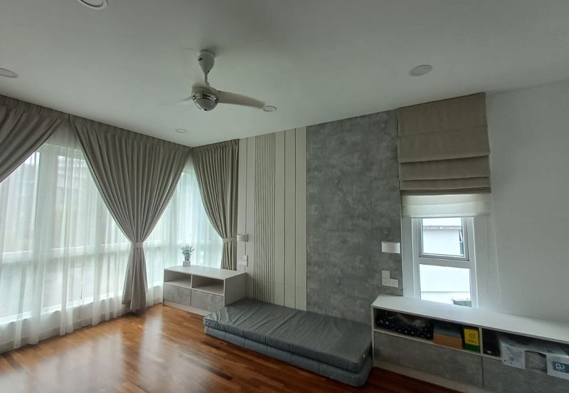 Rafflesia @ The Hill