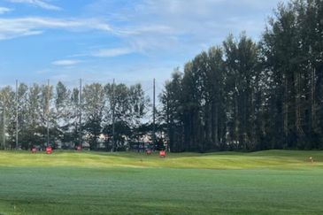 KGSAAS Golf Club, Seksyen 13