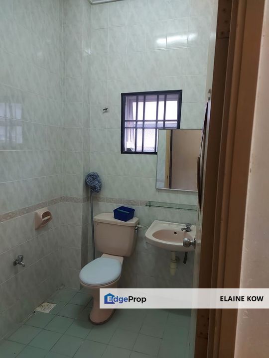 Bukit jelutong, shah alam , Selangor, Shah Alam