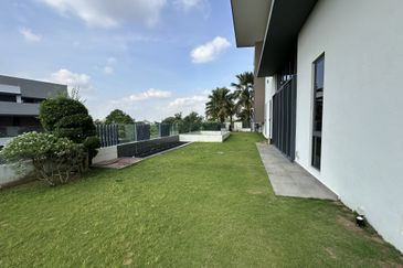 KGSAAS Golf Club, Seksyen 13