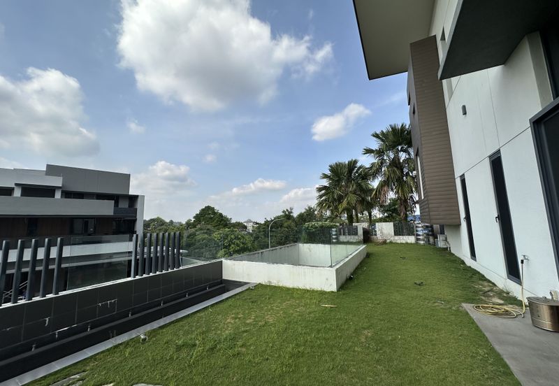 KGSAAS Golf Club, Seksyen 13